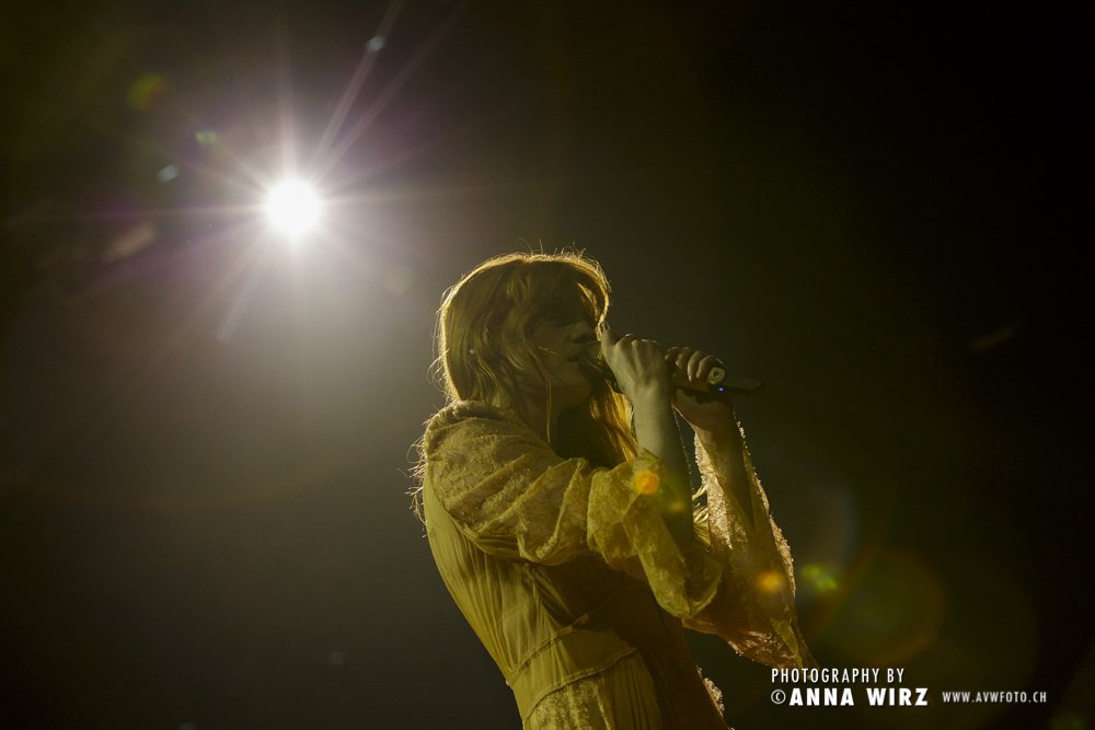 02_florence-and-the-machine-14