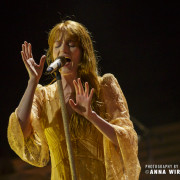 02_florence-and-the-machine-01
