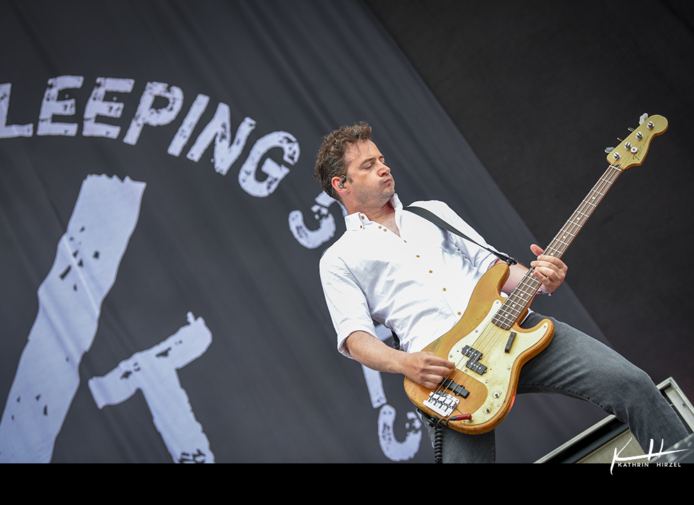 06-frank-turner-and-the-sleeping-souls-02