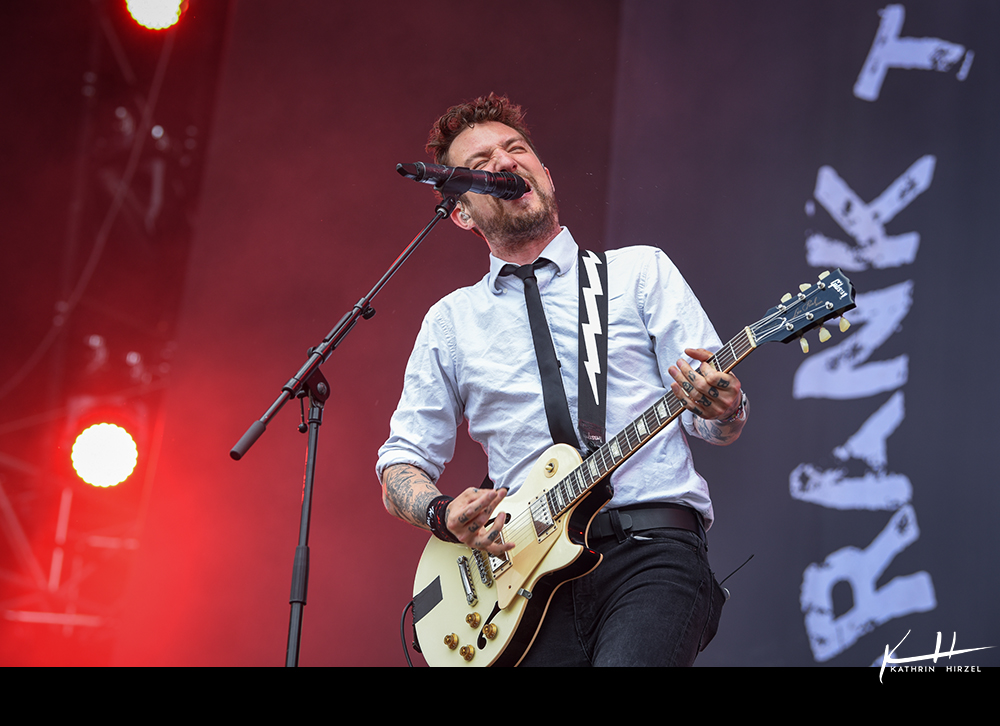 06-frank-turner-and-the-sleeping-souls-03
