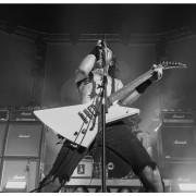 02-airbourne-14