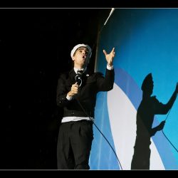 22_12-the-hives-27_08_2010-oo