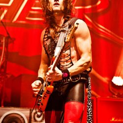 02steelpanther10