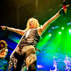 02steelpanther25