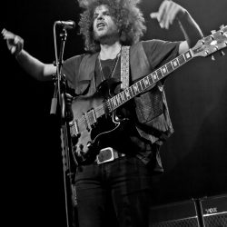 02-wolfmother-12