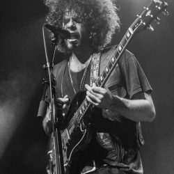 02-wolfmother-27