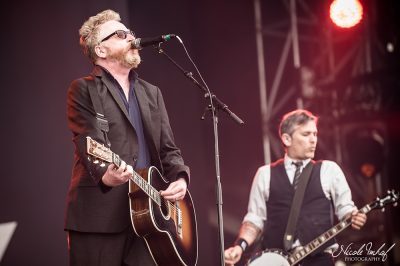 01-flogging-molly-2