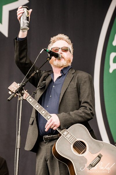01-flogging-molly-7