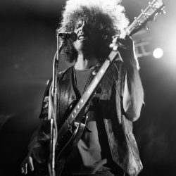 02-wolfmother-05