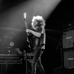 02-wolfmother-19