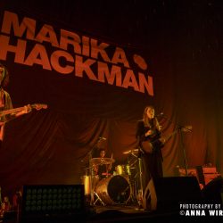 01-marika-hackman_02