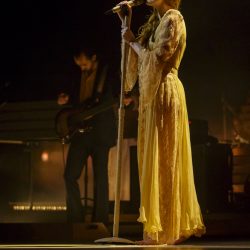 02_florence-and-the-machine-02