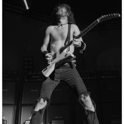02-airbourne-04