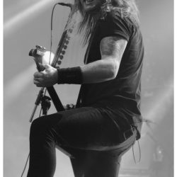 02-airbourne-23