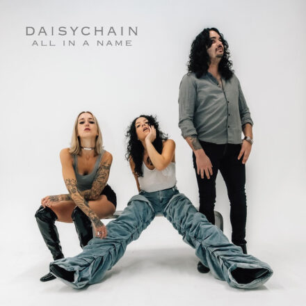 Daisychain-AllInAName
