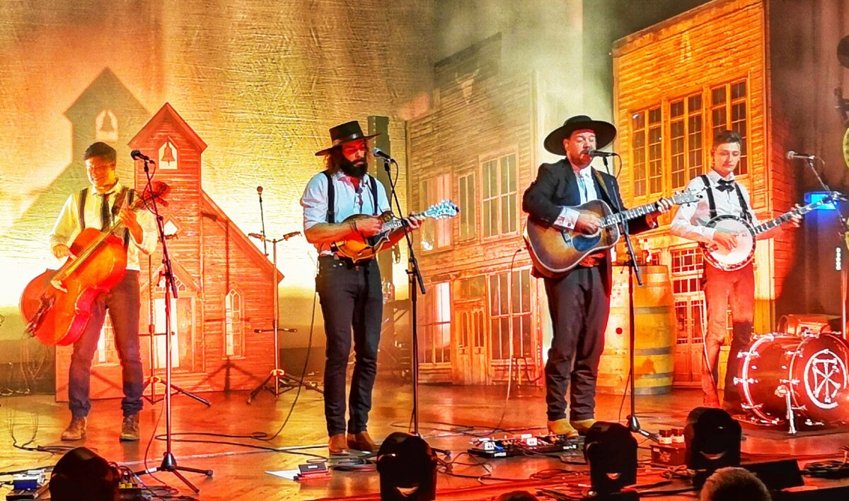 The Dead South in «Burn-Town»