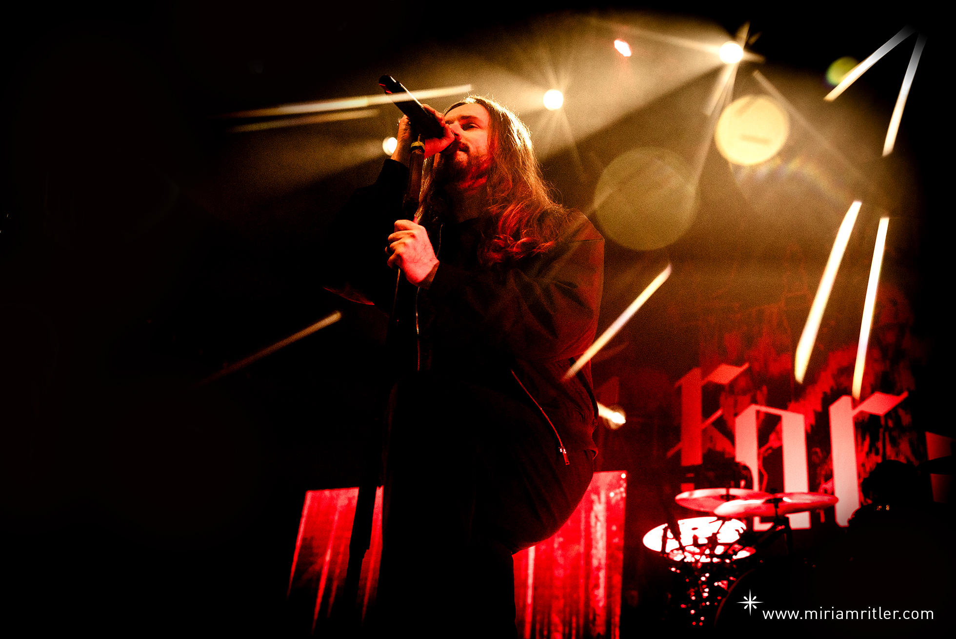 Fit For A King im Komplex 457