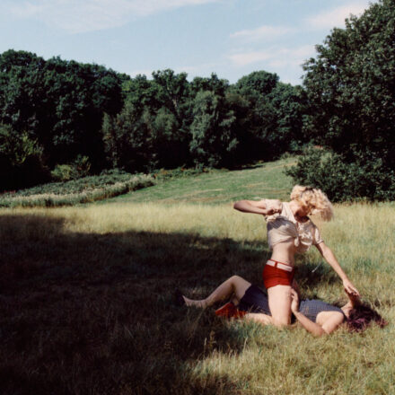 ModernWoman-JohnnysDreamworld