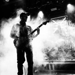 Asbest feat. Marlon McNeill