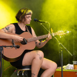 Sandra Guitare Courage